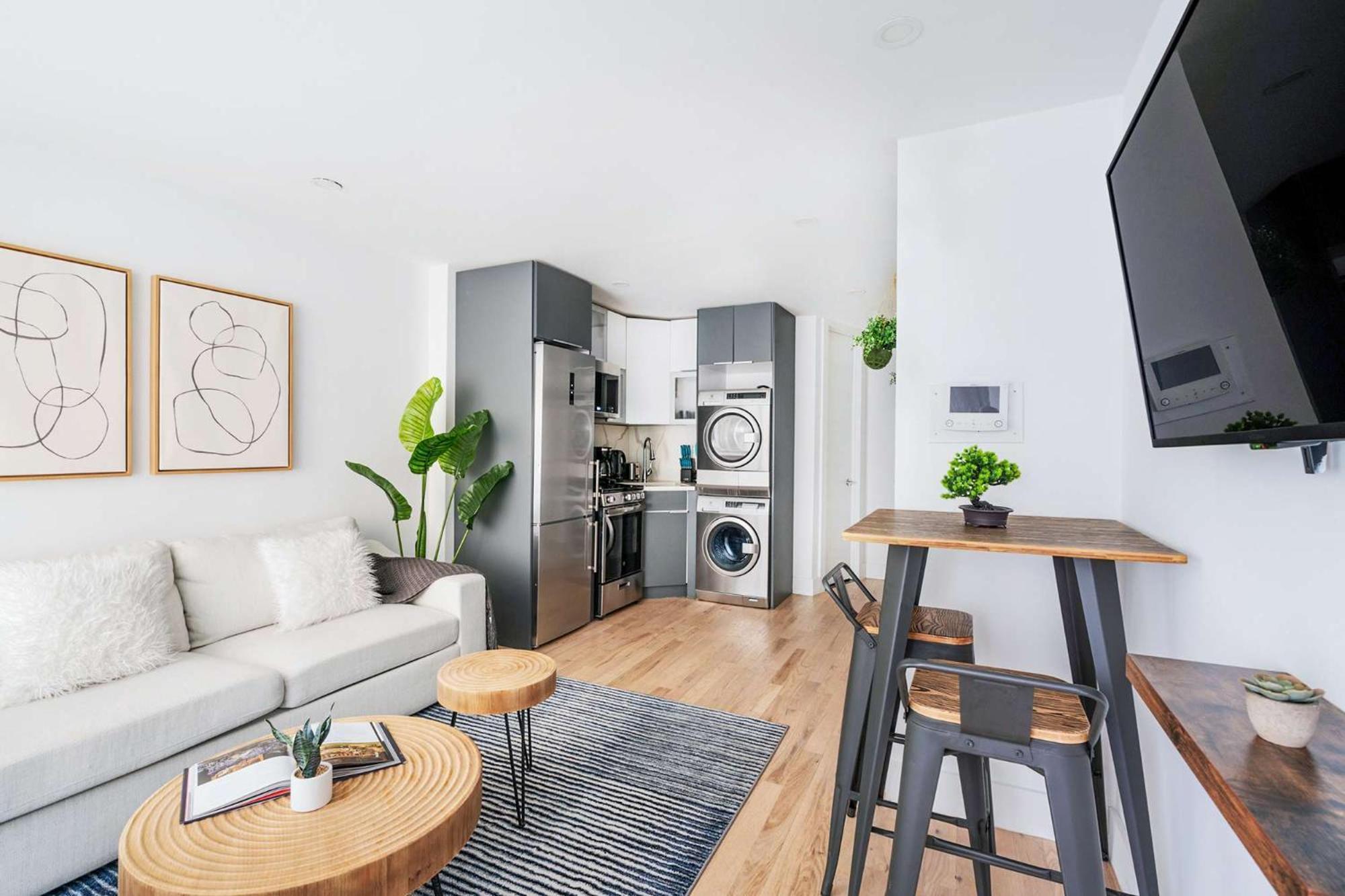 75-1d New 1br Prime Ues W&d The Unit Value